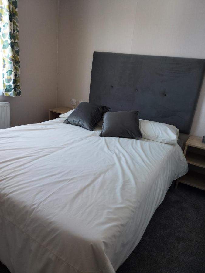 Hoburne Bashley Self-Catering Holiday Home New Milton Exterior photo